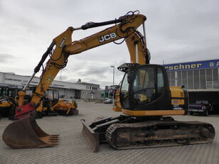 JCB JZ235LC mit Planierschild und Verstellausleger beltegraver