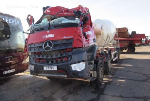 Mercedes-Benz Actros  betongblander lastebil etter krasj