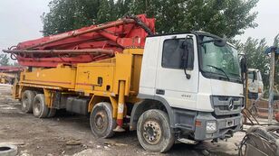 PUTZMEISTER 42m on mercedes benz. 4 booms betongpumpe