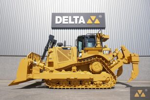 Caterpillar D8T bulldozer