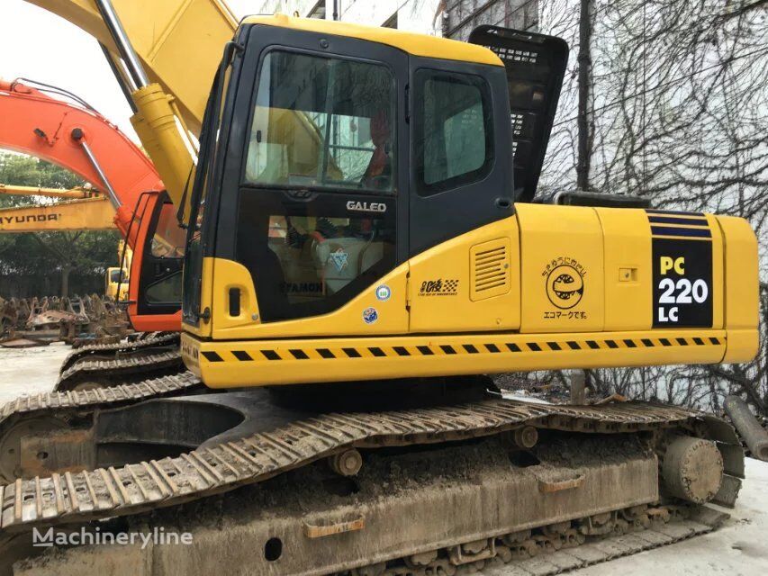 Komatsu PC220-7 minigraver