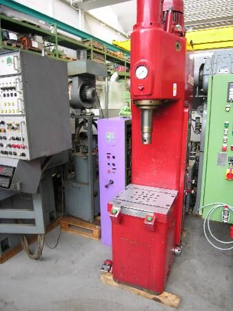 Mueller CEZ 25.13.6 metallpresse