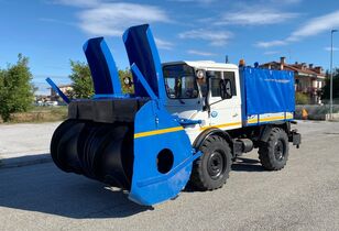 MERCEDES-BENZ UNIMOG brøytebil